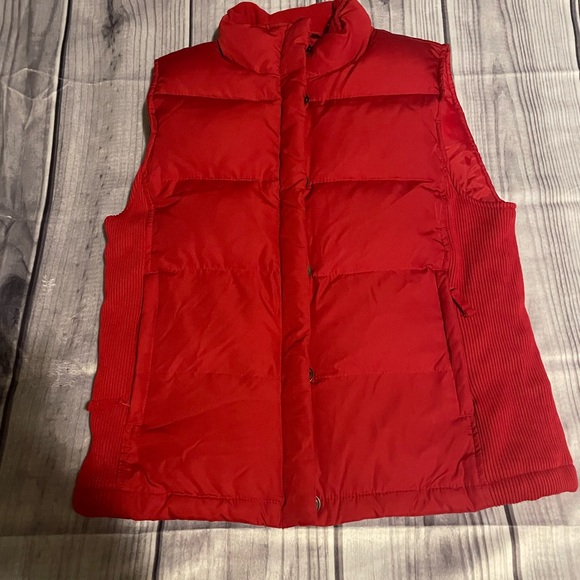 Women's Gap Vest - Picture 1 of 4